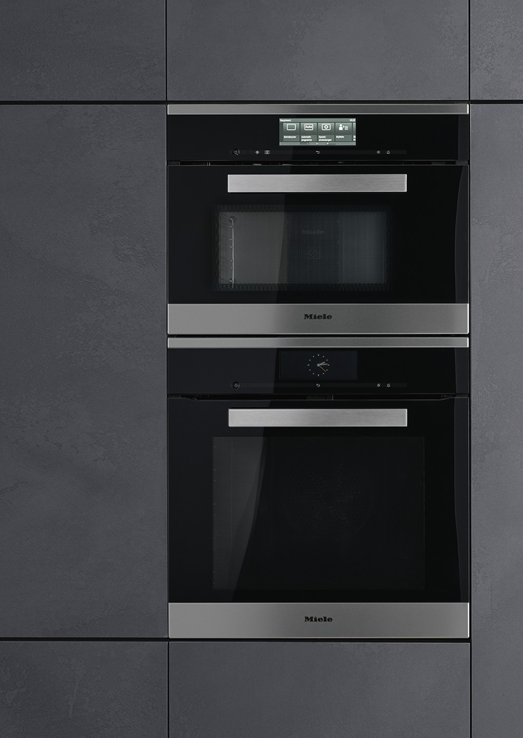 Steam Oven vs. Microwave - What's the Difference?